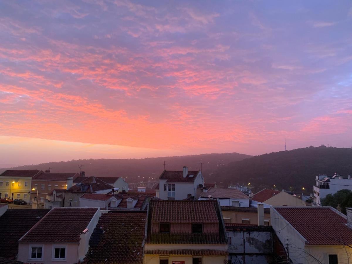 Apartment2 With Terrace And A View Near Amoreiras Lisbona Esterno foto