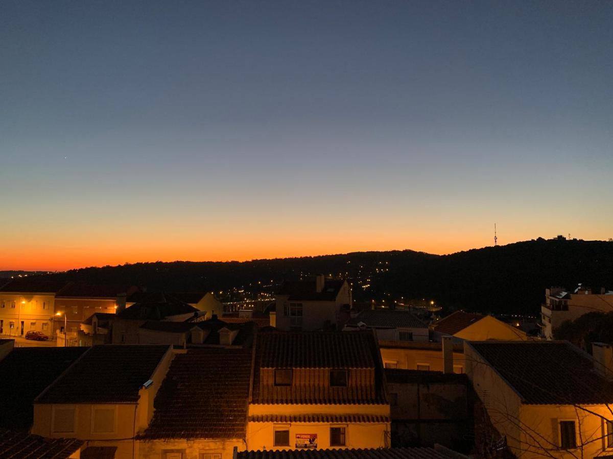 Apartment2 With Terrace And A View Near Amoreiras Lisbona Esterno foto